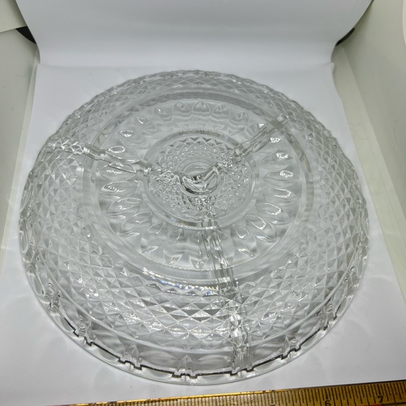 Vintage Lausitzer Glas Lead Crystal Glass Divided
Candy Serving Dish Germany 8' - Picture 2 of 5